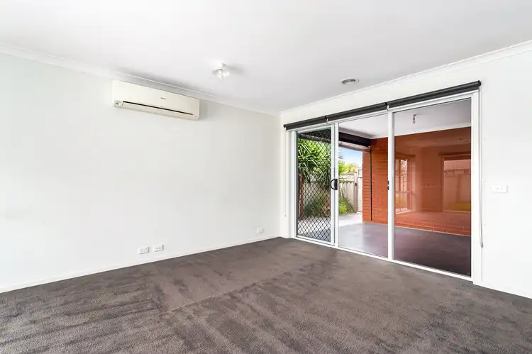 Fifth view of Homely house listing, 1 Dream Court, Pakenham VIC 3810
