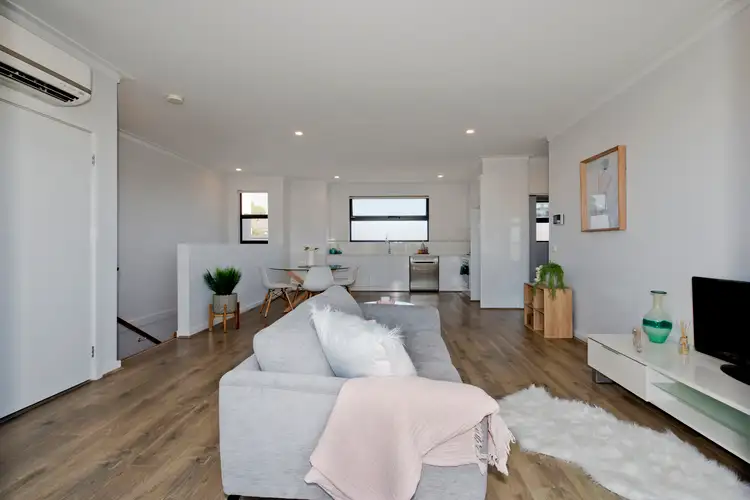 Main view of Homely unit listing, 5/15 Clifton Grove, Preston VIC 3072
