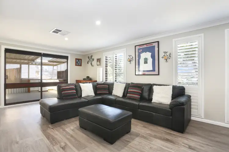 13 Bimbadeen Avenue, Bradbury NSW 2560