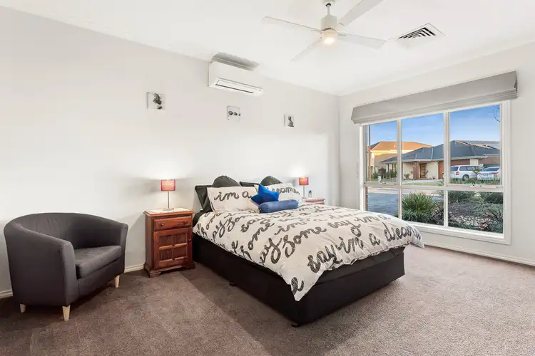 Fifth view of Homely house listing, 42 Eildon Circuit, South Morang VIC 3752