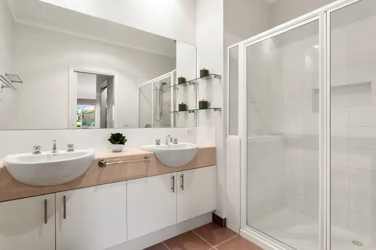 Sixth view of Homely house listing, 42 Eildon Circuit, South Morang VIC 3752