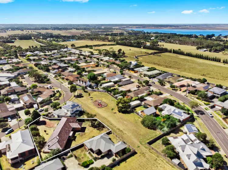 14 Carmichael Court, Leopold VIC 3224