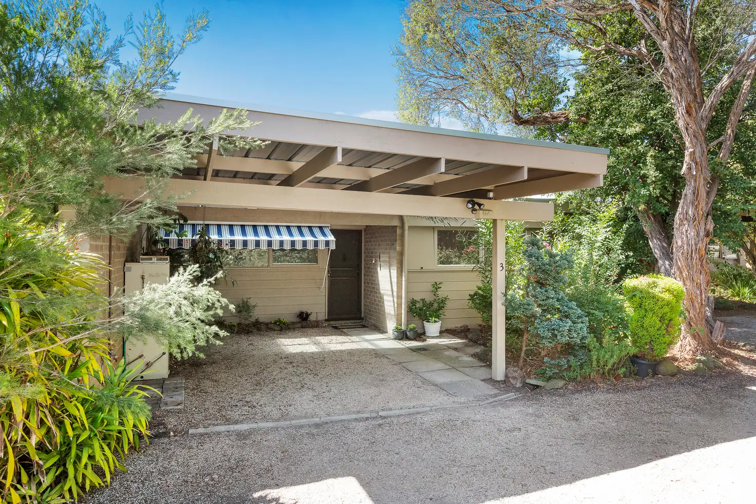 Main view of Homely unit listing, 3/163 Mount Eliza Way, Mount Eliza VIC 3930