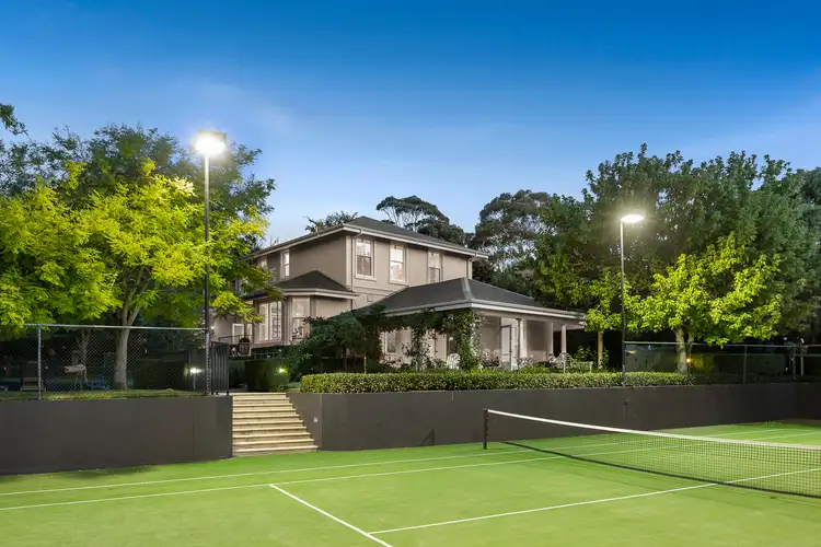 5 Cypress Point Drive, Mount Eliza VIC 3930