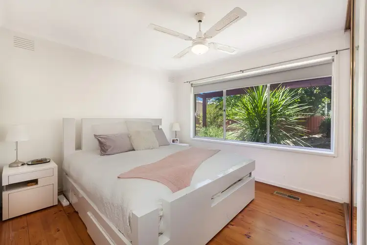 Fifth view of Homely house listing, 5 Marin Court, Broadford VIC 3658