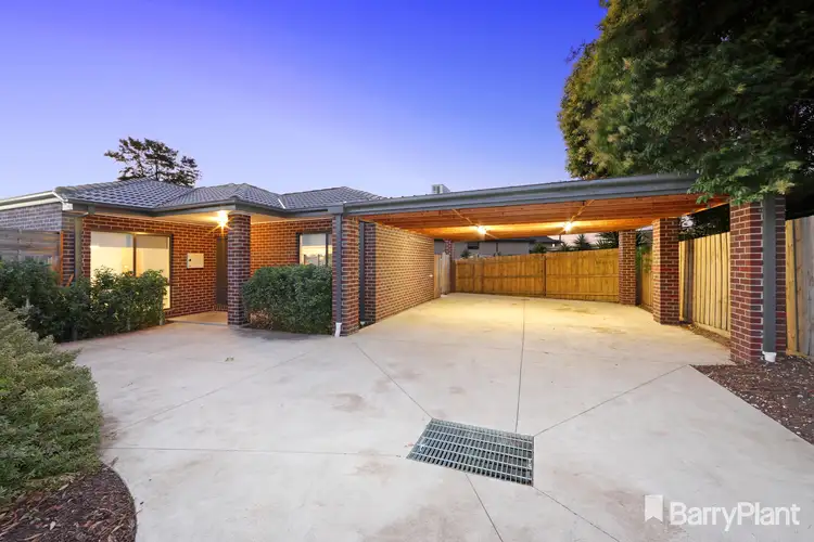 Main view of Homely unit listing, 2/8 Denver Crescent, Rowville VIC 3178