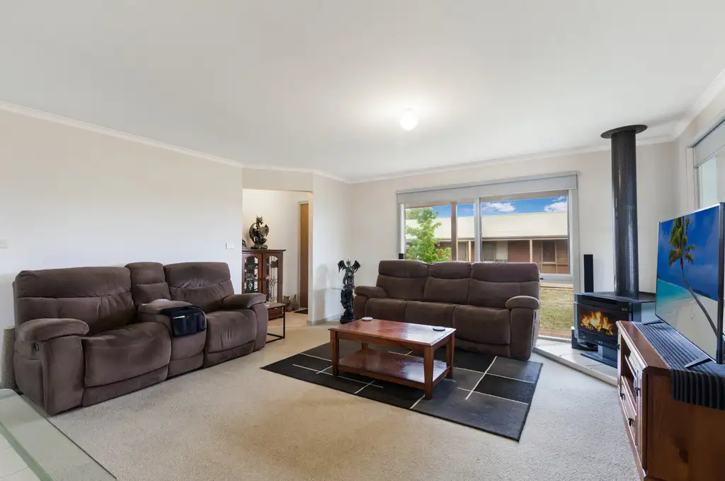 Main view of Homely unit listing, 8/19-21 Raglan Street, Wallan VIC 3756