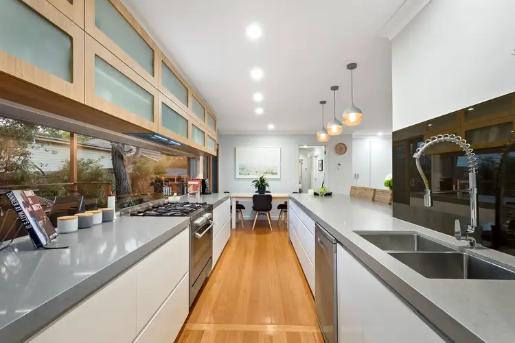 4 Presidents Avenue, Ocean Grove VIC 3226