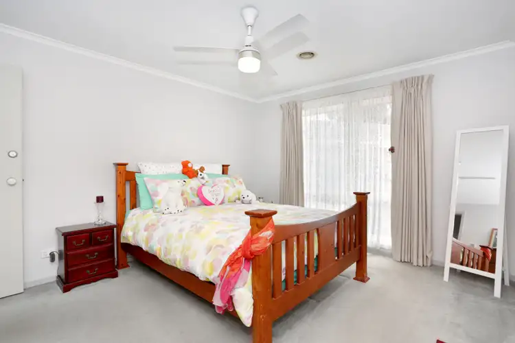 Fifth view of Homely house listing, 25 Amarina Close, Meadow Heights VIC 3048