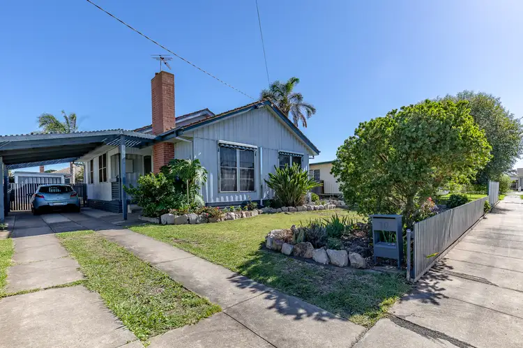 10 Hyland Court, Sale VIC 3850
