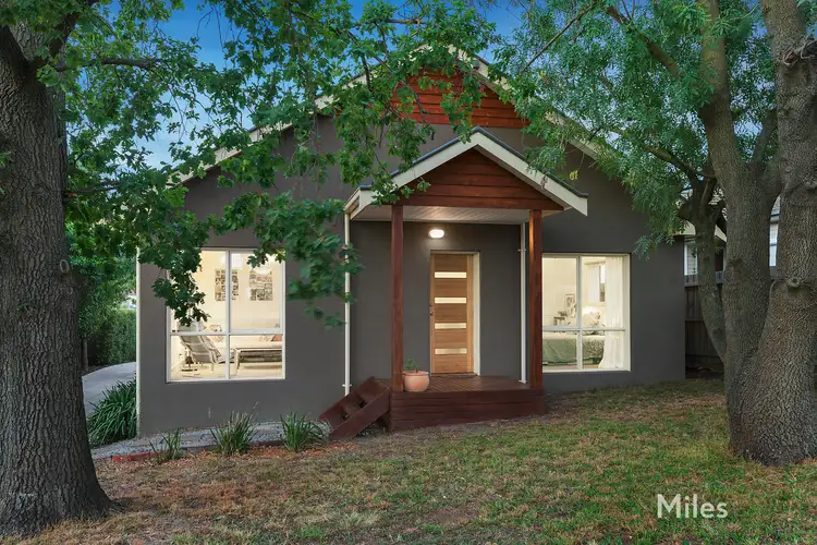 Main view of Homely unit listing, 1/24 Berrima Road, Rosanna VIC 3084