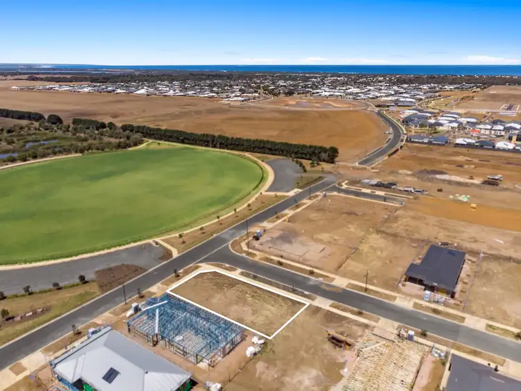 18 Gambier Street, Ocean Grove VIC 3226