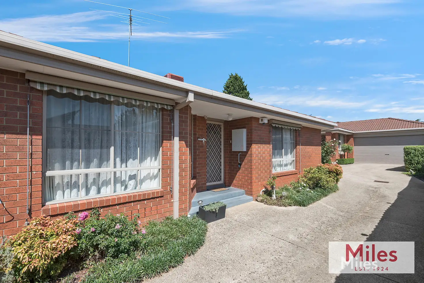 Main view of Homely unit listing, 2/41 Edward Street, Macleod VIC 3085