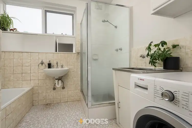 Sixth view of Homely apartment listing, 2/2 Parkside Street, Elsternwick VIC 3185