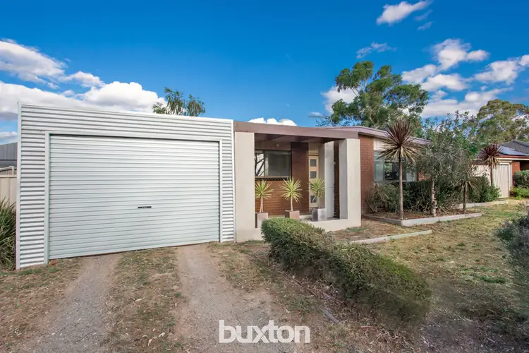 15 Madden Road, Cardigan Village VIC 3352