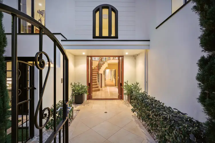 127 Canterbury Road, Toorak VIC 3142