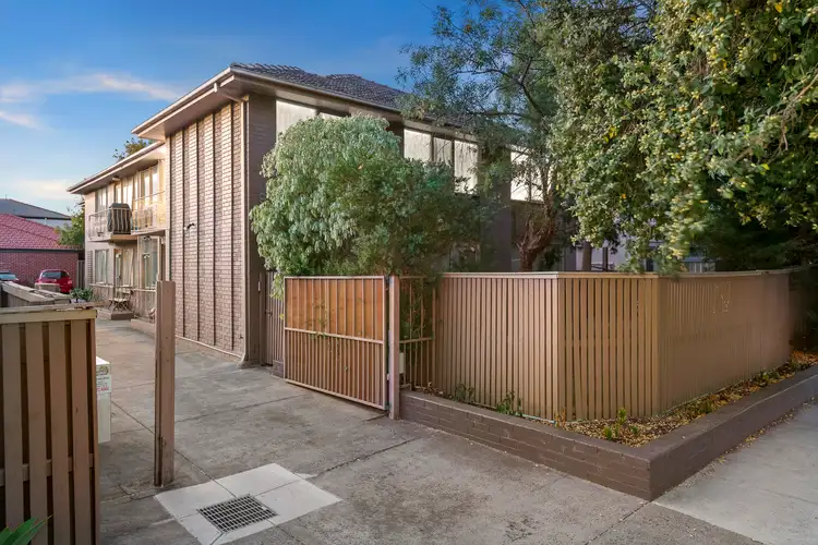 Third view of Homely apartment listing, 4/9 Whitmuir Road, Bentleigh VIC 3204