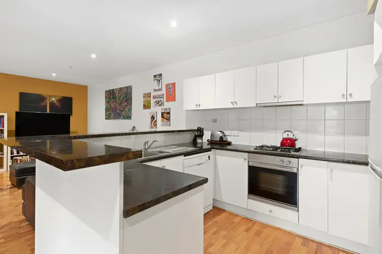 Fourth view of Homely apartment listing, 1/30-32 Broadway, Elwood VIC 3184