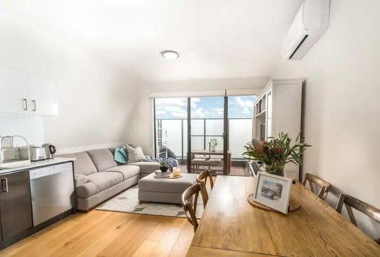 203/2 Belsize Avenue, Carnegie VIC 3163