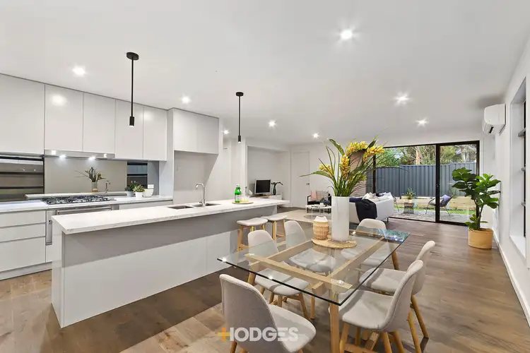 2/1 Webb Street, Burwood VIC 3125