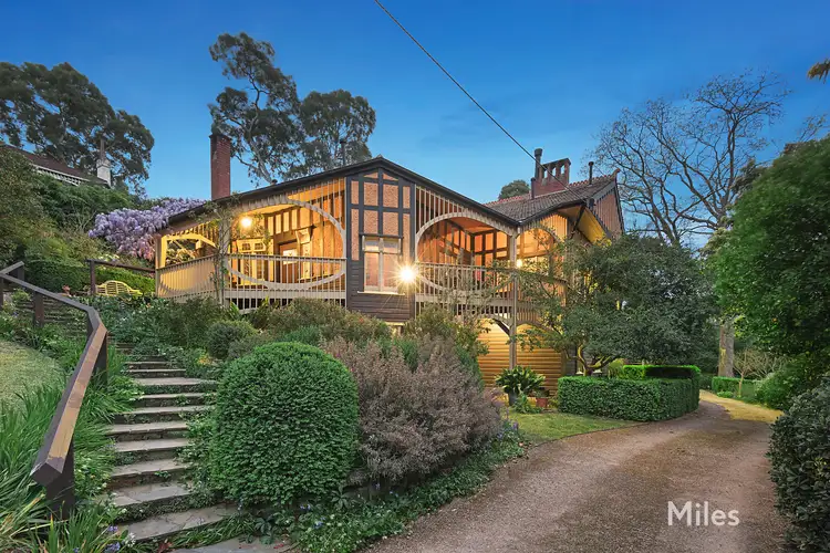 32-34 The Eyrie, Eaglemont VIC 3084