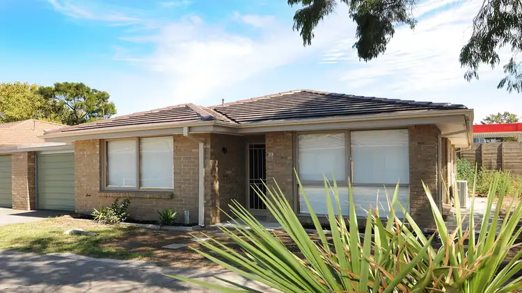 2475 Point Nepean Road