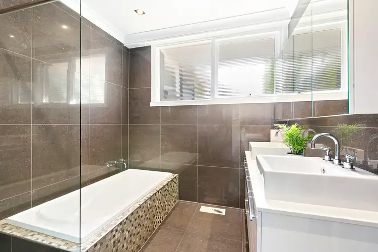 Sixth view of Homely house listing, 4 Allfrey Court, Mount Eliza VIC 3930