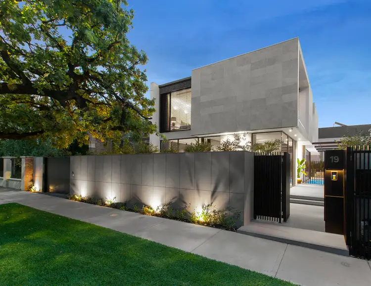 19 Albany Road, Toorak VIC 3142