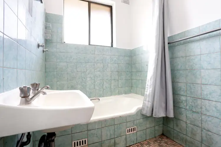 Sixth view of Homely unit listing, 4/29 Pine Street, Marrickville NSW 2204