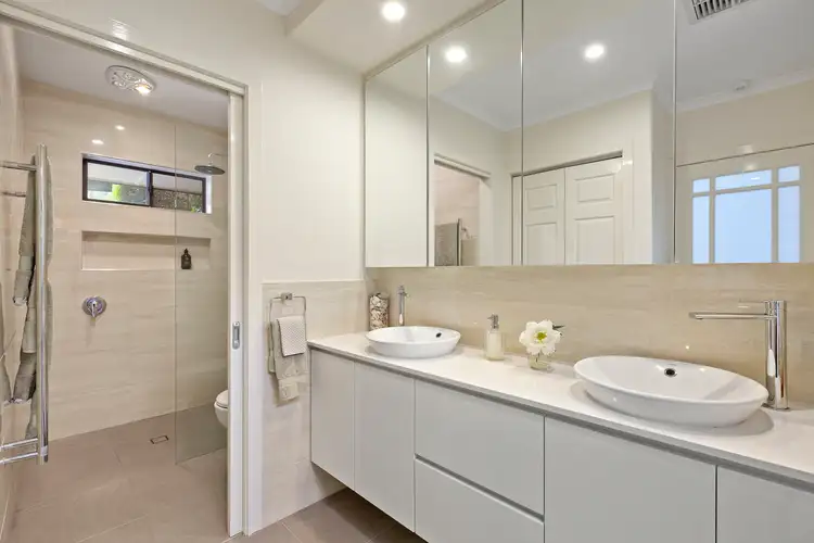 Sixth view of Homely house listing, 5 Richard Court, Mount Eliza VIC 3930