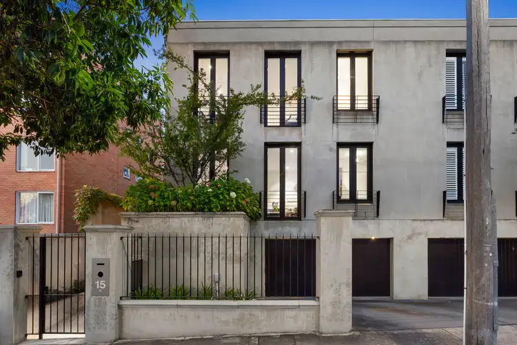 15A Woodside Crescent, Toorak VIC 3142