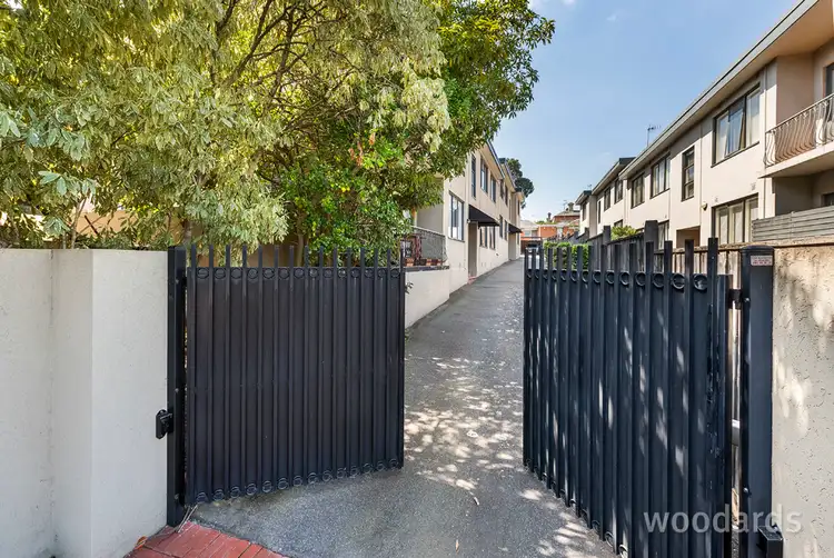 Second view of Homely apartment listing, 6/27 Elphin Grove, Hawthorn VIC 3122