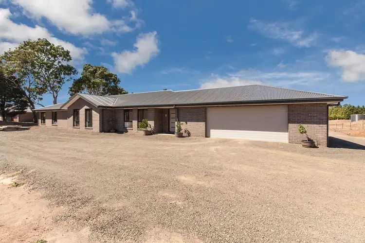 6 Highfield Way, Kilmore VIC 3764