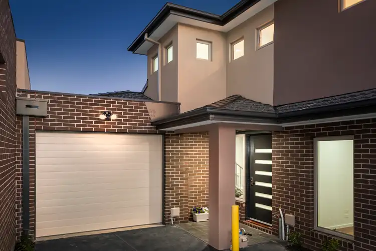 2/204 Hawthorn Road, Vermont South VIC 3133