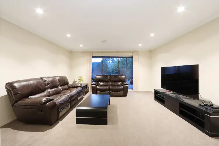 Fourth view of Homely house listing, 8 Huntingdale Court, Rowville VIC 3178