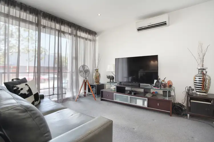 Fourth view of Homely apartment listing, 1/190 Mt Alexander Road, Travancore VIC 3032