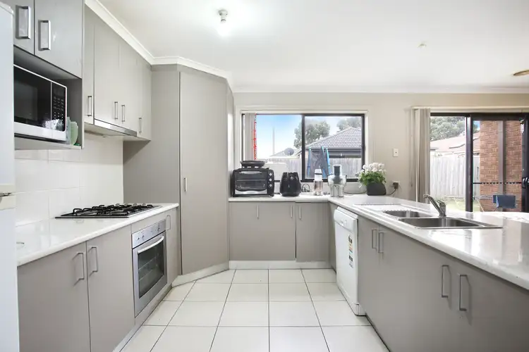 Fifth view of Homely house listing, 14 Cleopatra Drive, Cranbourne VIC 3977