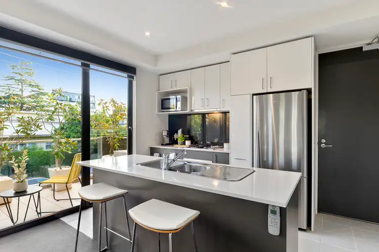 Fourth view of Homely apartment listing, 10/561 Glenferrie Road, Hawthorn VIC 3122