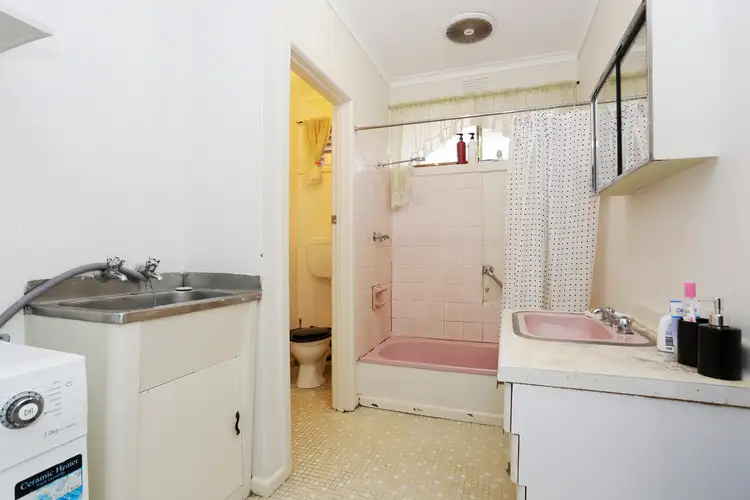 Sixth view of Homely unit listing, 4/3 Wilma  Avenue, Mulgrave VIC 3170