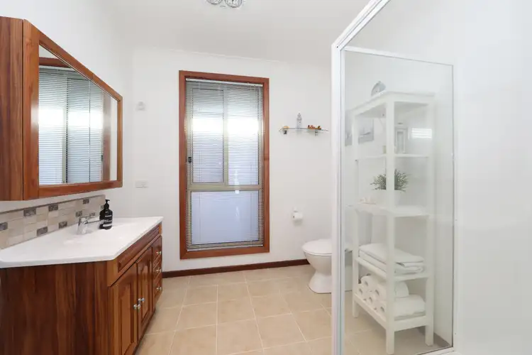 Sixth view of Homely house listing, 4 Neerim Court, Rowville VIC 3178
