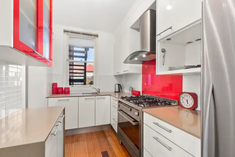 Fifth view of Homely apartment listing, 1/9 Bluff Avenue, Elwood VIC 3184