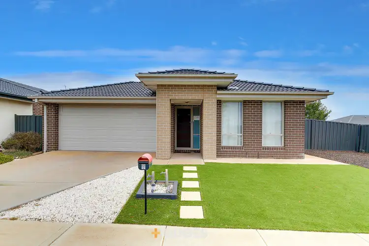 7 Saris Street, Manor Lakes VIC 3024