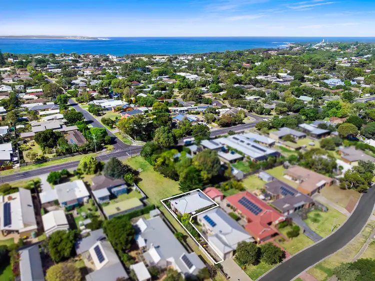 2/25 Peterho Boulevard, Point Lonsdale VIC 3225