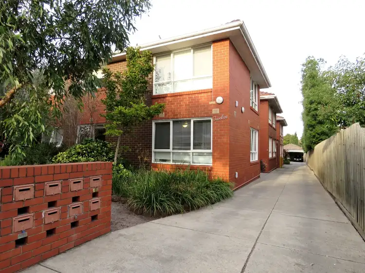 4/12 St Huberts Road, Carnegie VIC 3163