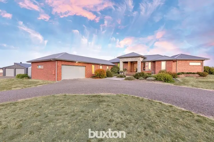 5 Diamond Drive, Cardigan Village VIC 3352