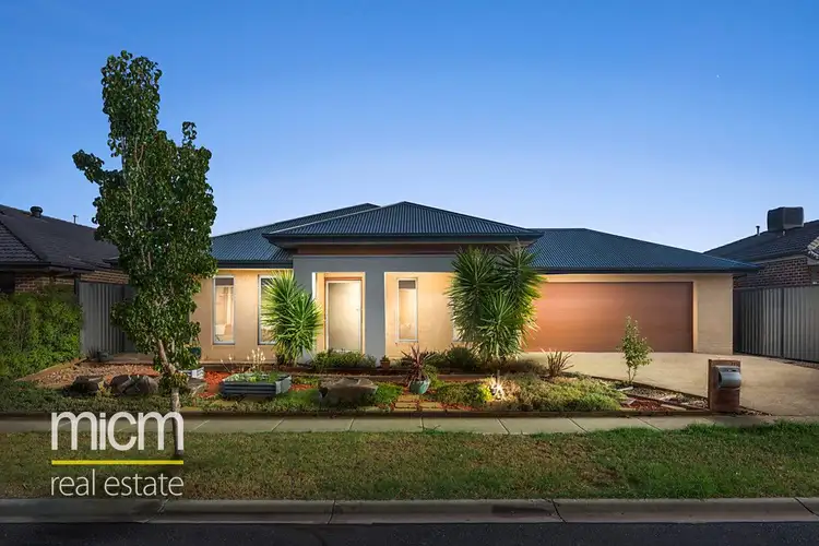11 Maple Leaf Crescent, Point Cook VIC 3030