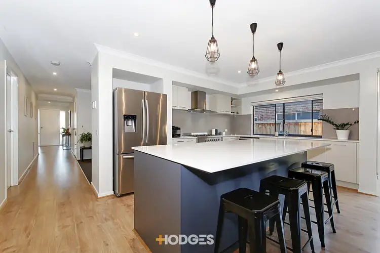 15 Spearmint Boulevard, Manor Lakes VIC 3024