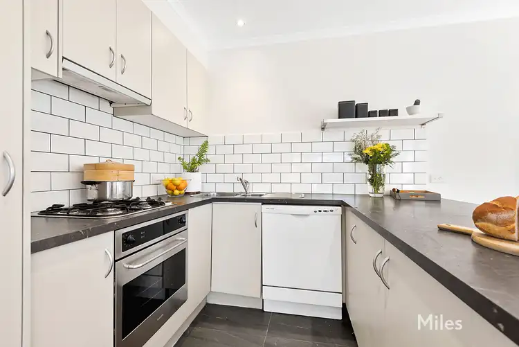 Fourth view of Homely townhouse listing, 4/186 Hawdon Street, Heidelberg VIC 3084