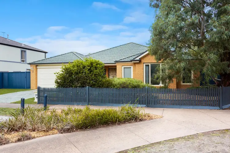 33 Ironbark Circuit, Pakenham VIC 3810