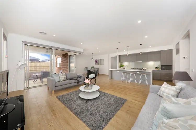 15 Explorer Crescent, Diggers Rest VIC 3427